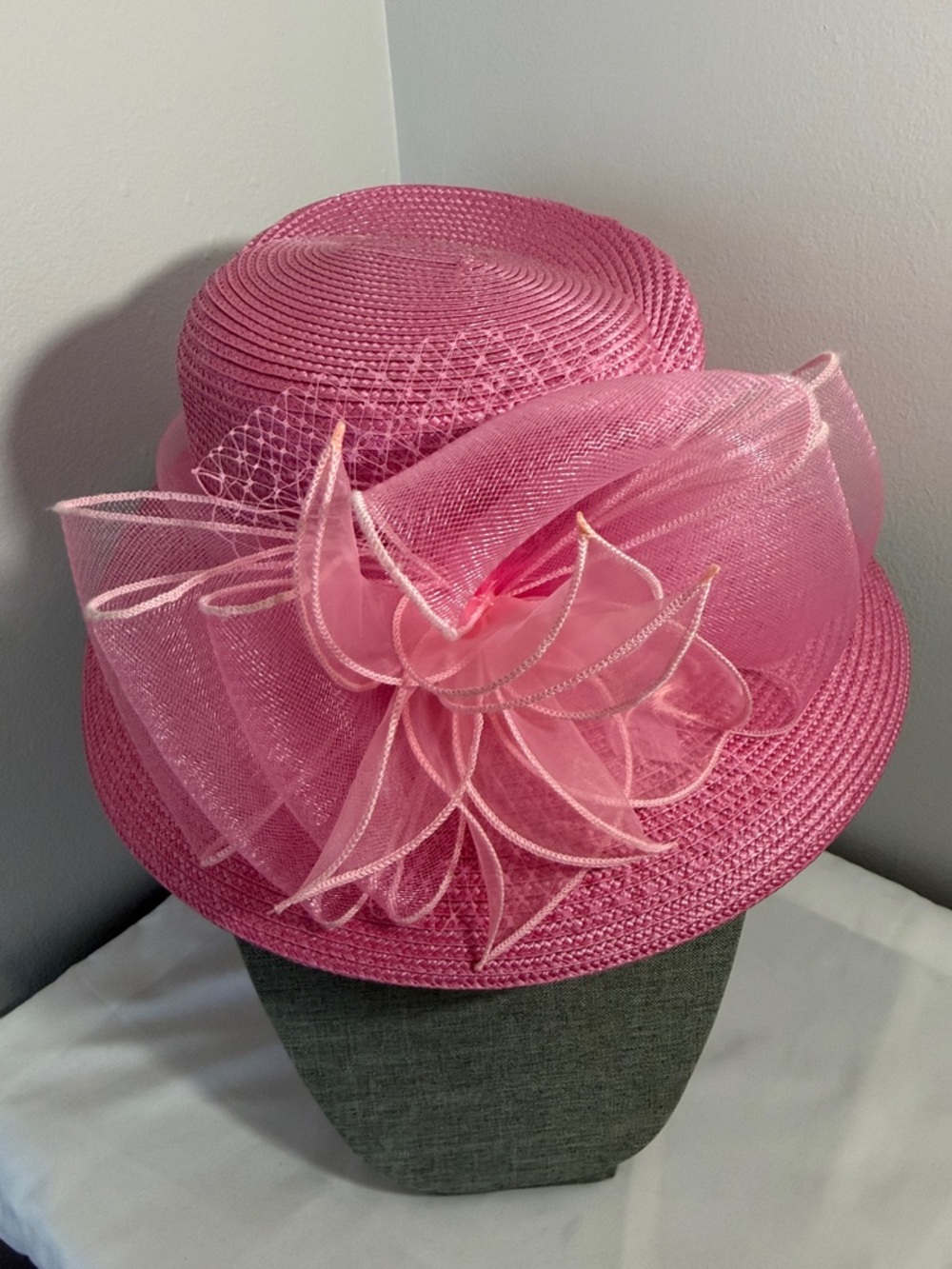 Women's Pink Decorative Straw Hat with Organza Flower